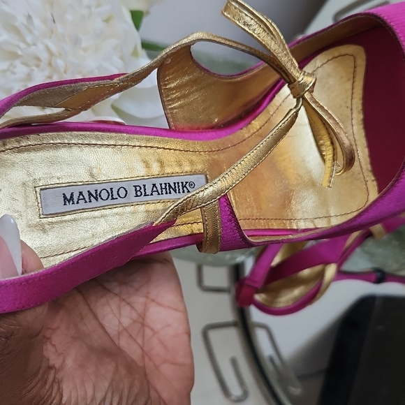 MANOLO BLAHNIK HEELS!! - Picture 3 of 7